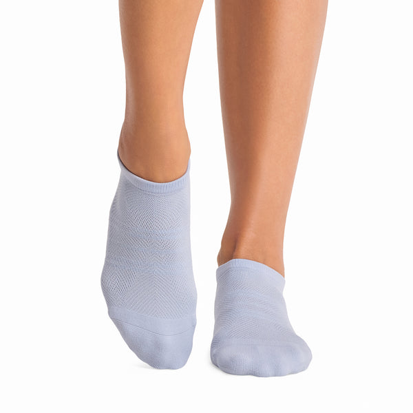 Savvy Tec Grip Socks | Socks > Grip | Tavi – Tavi Active