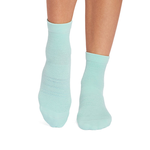 Aria Tec Grip Socks | Socks > Grip | Tavi – Tavi Active
