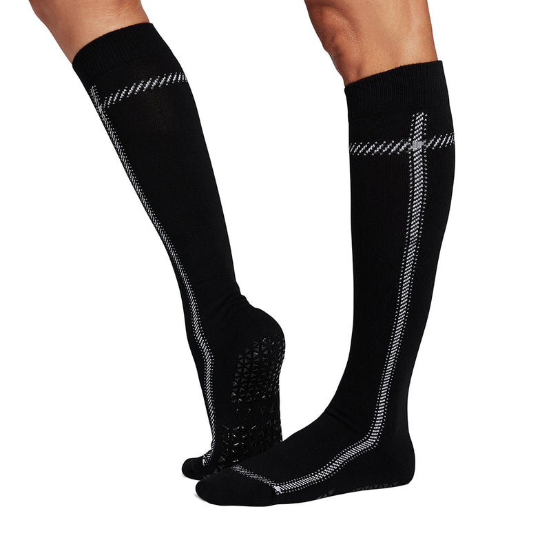 Jane Grip Socks | Socks > Grip | Tavi – Tavi Active