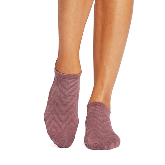 Savvy Breeze Grip Socks | Socks > Grip | Tavi – Tavi Active