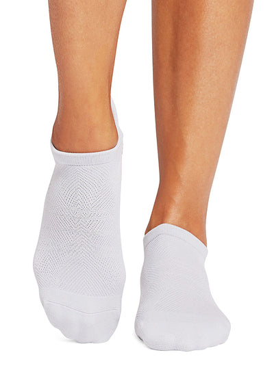 Savvy Tec Grip Socks | Socks > Grip | Tavi – Tavi Active
