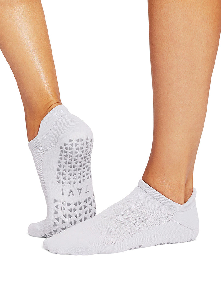 Savvy Tec Grip Socks | Socks > Grip | Tavi – Tavi Active