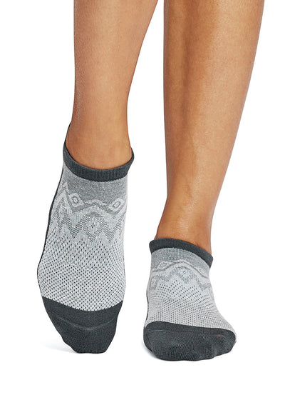 Savvy Grip Socks | Socks > Grip | Tavi – Tavi Active