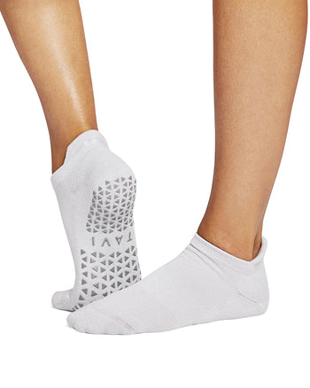 Savvy Grip Socks | Socks > Grip | Tavi – ToeSox | Tavi | Vooray