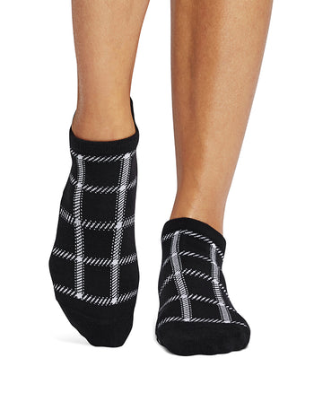 Savvy Grip Socks | Socks > Grip | Tavi – ToeSox | Tavi | Vooray