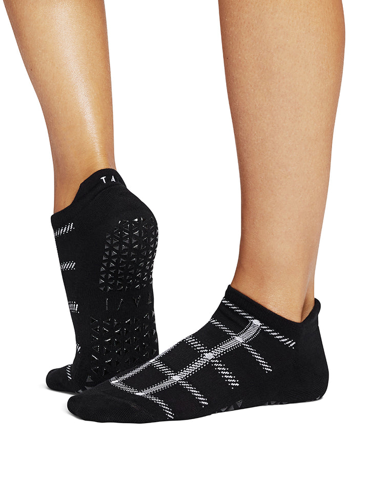 Savvy Grip Socks | Socks > Grip | Tavi – Tavi Active