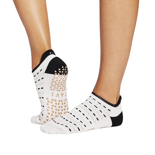 Savvy Grip Socks | Socks > Grip | Tavi – Tavi Active