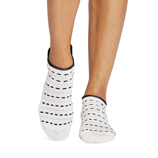 Savvy Grip Socks | Socks > Grip | Tavi – Tavi Active