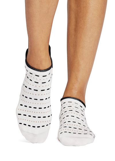 Savvy Grip Socks | Socks > Grip | Tavi – Tavi Active
