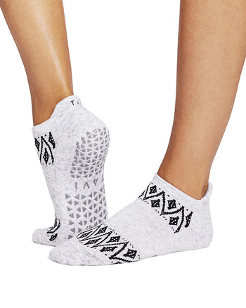 Savvy Grip Socks | Socks > Grip | Tavi – ToeSox | Tavi | Vooray