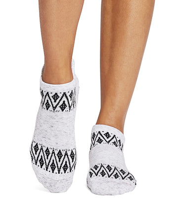 Savvy Grip Socks | Socks > Grip | Tavi – ToeSox | Tavi | Vooray