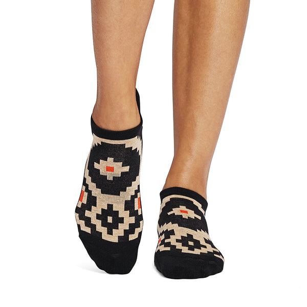 Savvy Grip Socks | Socks > Grip | Tavi – Tavi Active
