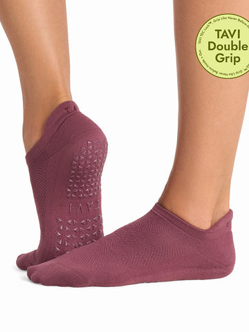 Savvy Tec Grip Socks | Socks > Grip | Tavi – Tavi Active