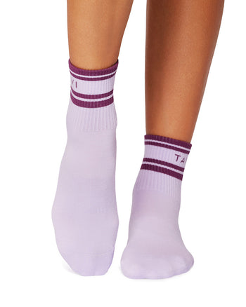 Aria Grip Socks | Socks > Grip | Tavi – ToeSox | Tavi | Vooray