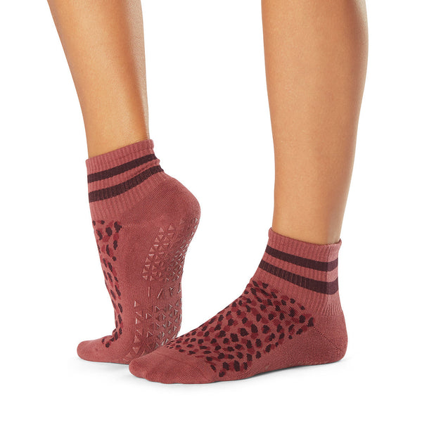 Aria Grip Socks | Socks > Grip | Tavi – Tavi Active