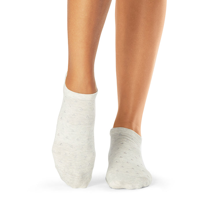 # Savvy Grip Socks * | Socks > Grip | Tavi – ToeSox | Tavi | Vooray