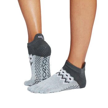 Full Toe Low Rise Grip Socks | Socks > Grip | ToeSox – ToeSox | Tavi | Vooray