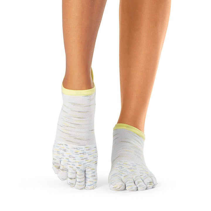 # Full Toe Low Rise Tec Grip Socks * | Socks > Grip | ToeSox – ToeSox | Tavi | Vooray