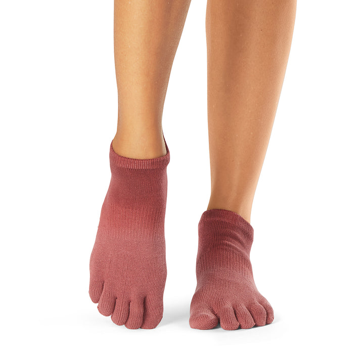 # Full Toe Low Rise Grip Socks * | Socks > Grip | ToeSox – ToeSox | Tavi | Vooray