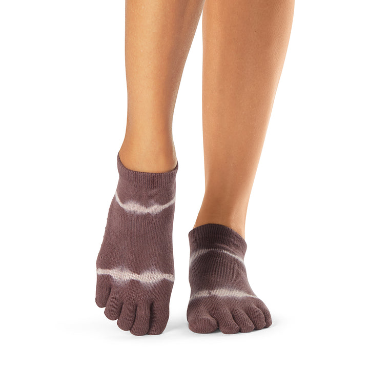 # Full Toe Low Rise Grip Socks | Socks > Grip | ToeSox – ToeSox | Tavi | Vooray