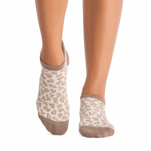 Savvy Grip Socks | Grip Socks | Tavi – Tavi Active