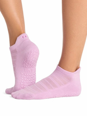 Savvy Breeze Grip Socks | Grip Socks | Tavi – Tavi Active