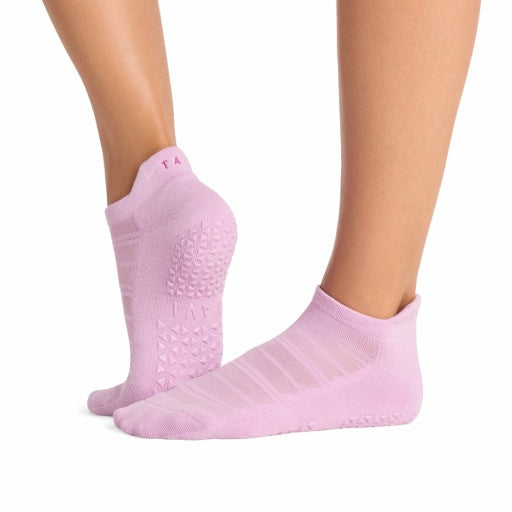 Savvy Breeze Grip Socks | Grip Socks | Tavi – Tavi Active