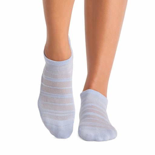 Savvy Breeze Grip Socks | Grip Socks | Tavi – Tavi Active