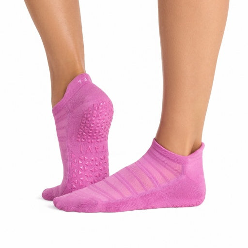 Savvy Breeze Grip Socks | Grip Socks | Tavi – Tavi Active