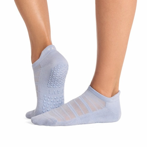 Savvy Breeze Grip Socks | Grip Socks | Tavi – Tavi Active