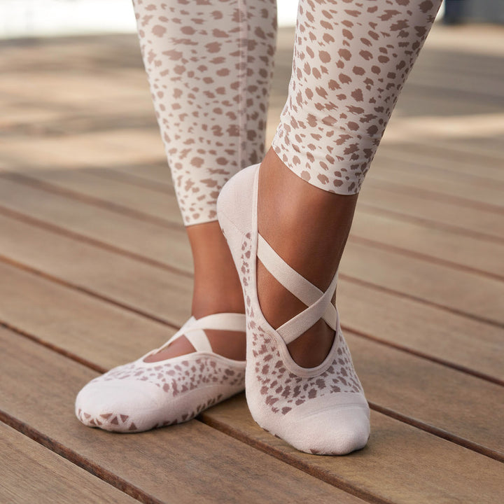 # Chloe Grip Socks | Socks > Grip | Tavi – ToeSox | Tavi | Vooray