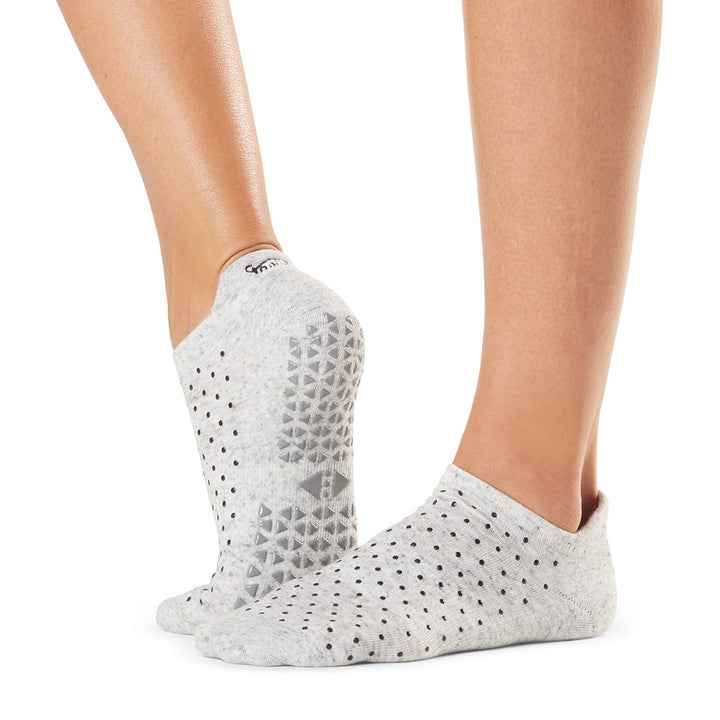 # Savvy Grip Socks * | Socks > Grip | Tavi – ToeSox | Tavi | Vooray